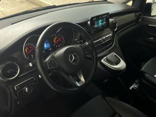 MERCEDES-BENZ V 250 usata, con Airbag testa