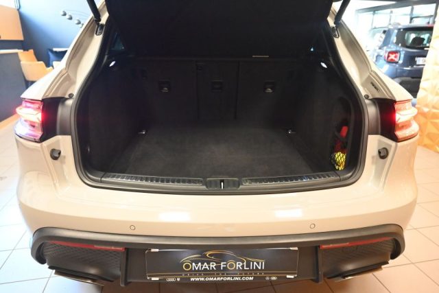 PORSCHE Macan usata 31