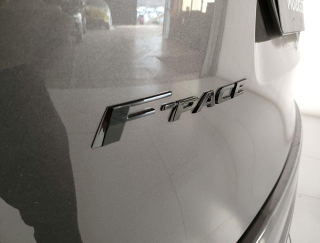 JAGUAR F-Pace usata, con Bluetooth