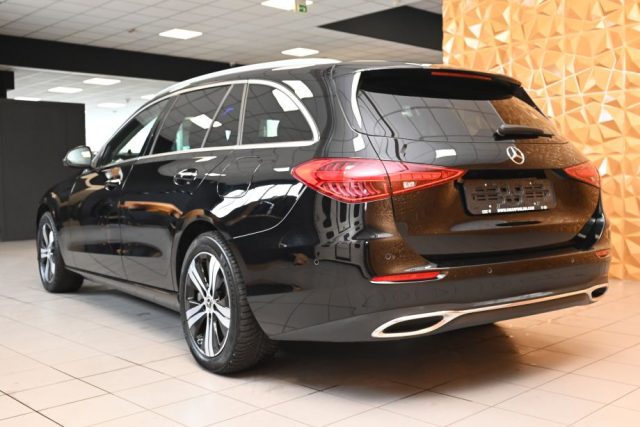 MERCEDES-BENZ C 300 usata 83