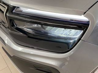 JEEP Avenger usata, con Autoradio digitale