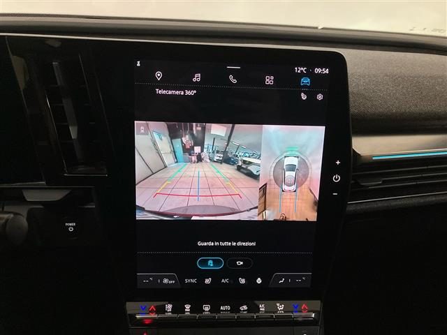 RENAULT Megane usata, con USB