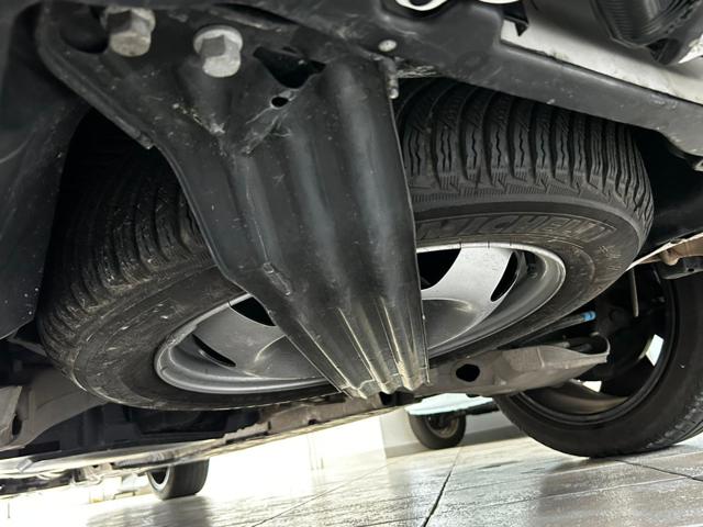 VOLKSWAGEN Multivan usata, con Chiamata automatica per emergenze