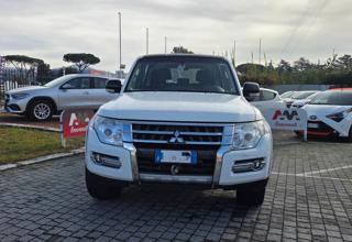 MITSUBISHI Pajero usata, con Airbag