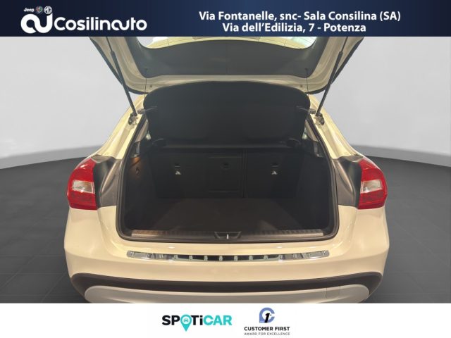 MERCEDES-BENZ GLA 180 usata, con USB