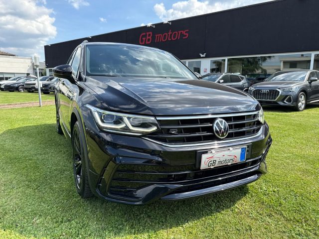 VOLKSWAGEN Tiguan usata, con Airbag laterali