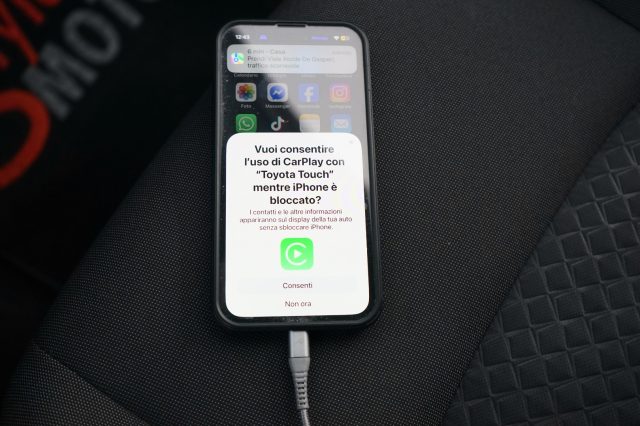 TOYOTA C-HR usata, con Controllo elettronico della corsia