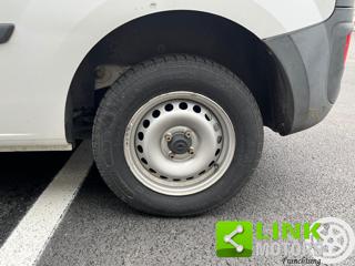 RENAULT Kangoo usata, con Pneumatici quattro stagioni
