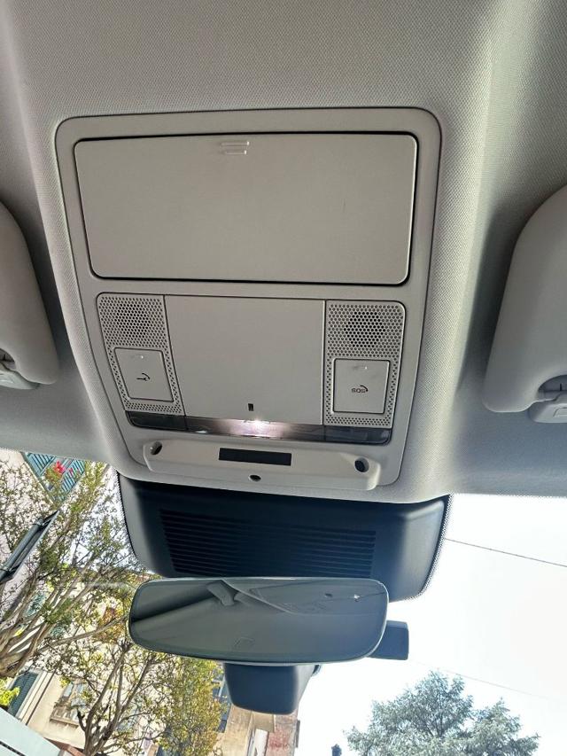 JAGUAR E-Pace usata, con Park Distance Control