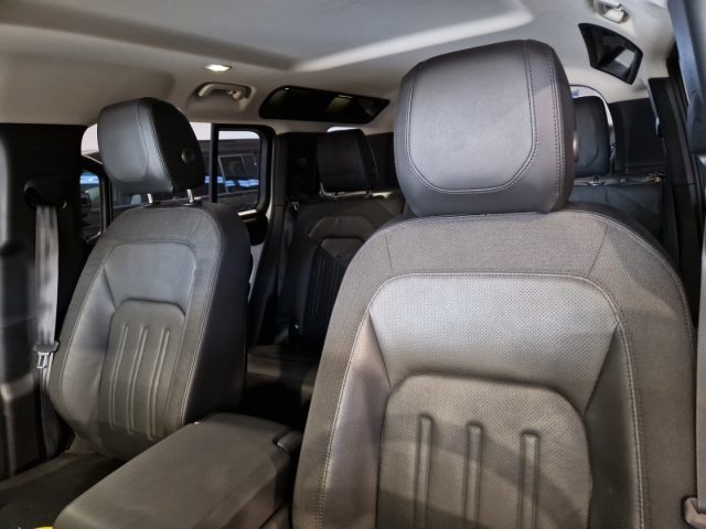 LAND ROVER Defender usata, con Sistema di navigazione