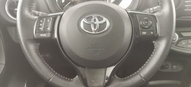 TOYOTA Yaris usata 36