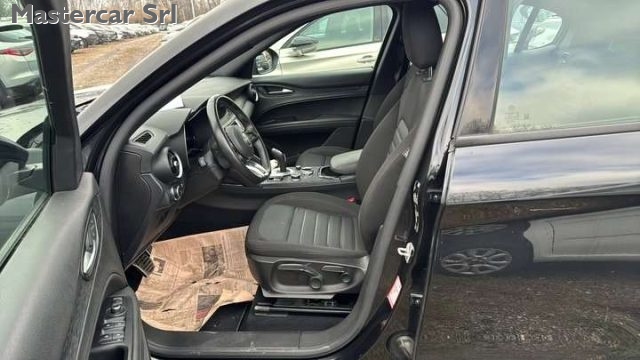 ALFA ROMEO Stelvio usata, con Autoradio