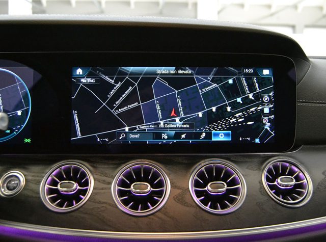 MERCEDES-BENZ E 200 usata, con Chiusura centralizzata