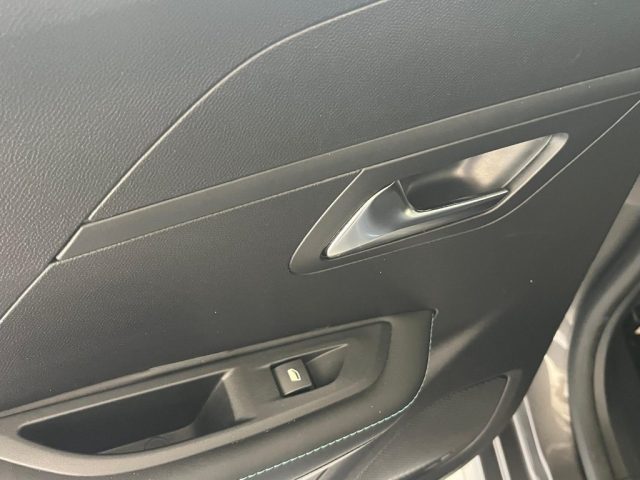 PEUGEOT 208 usata, con ESP