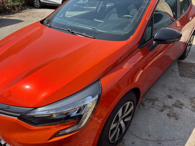 RENAULT Clio usata, con Autoradio