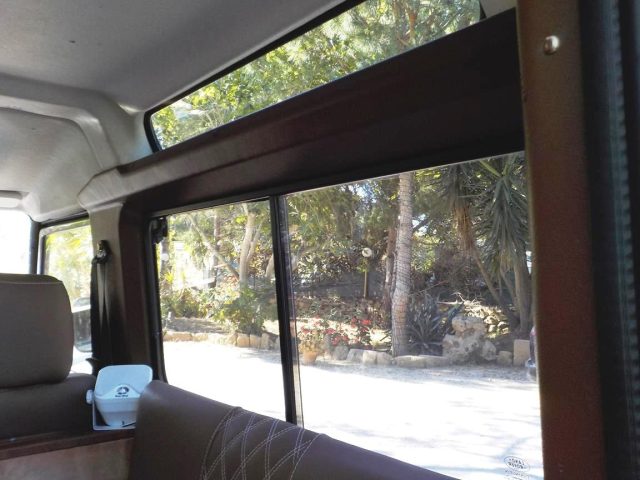LAND ROVER Defender usata 48