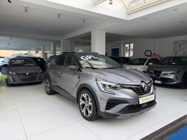 RENAULT Captur usata, con Autoradio