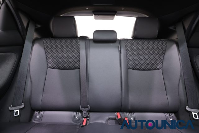 TOYOTA Yaris usata, con Tetto panorama