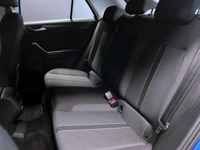 VOLKSWAGEN T-Roc usata, con USB