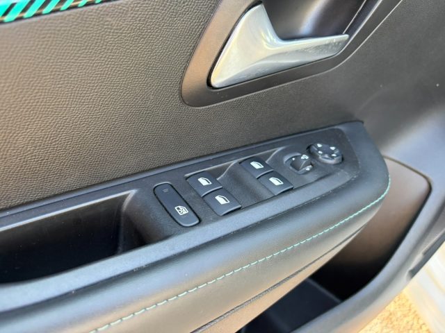 PEUGEOT 208 usata, con Bluetooth