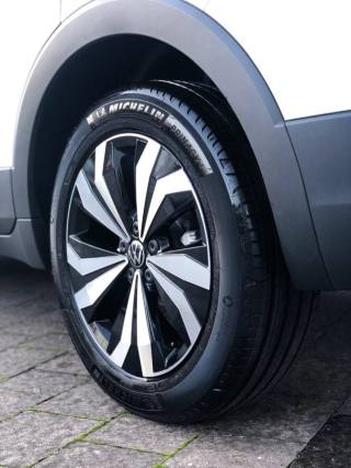 VOLKSWAGEN T-Cross usata, con Controllo automatico clima