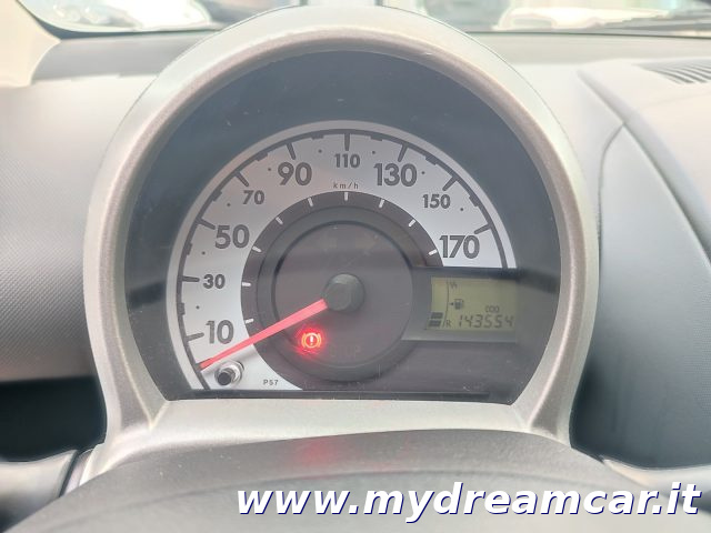 TOYOTA Aygo usata 11