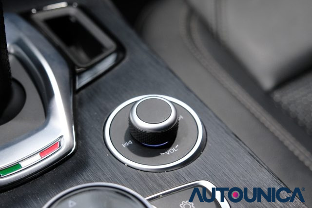 ALFA ROMEO Stelvio usata, con Bluetooth