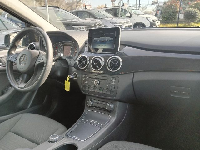 MERCEDES-BENZ B 180 usata, con Servosterzo