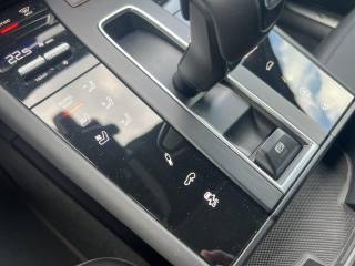 PORSCHE Macan usata 10