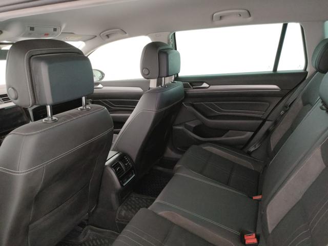 VOLKSWAGEN Passat Alltrack usata, con Luci diurne LED