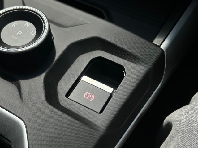 JEEP Compass usata, con Volante in pelle