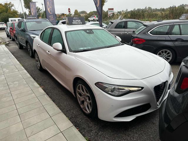 ALFA ROMEO Giulia usata, con Autoradio