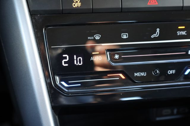 VOLKSWAGEN T-Roc usata 136