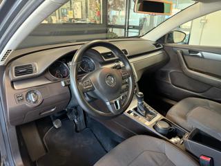 VOLKSWAGEN Passat usata, con Climatizzatore