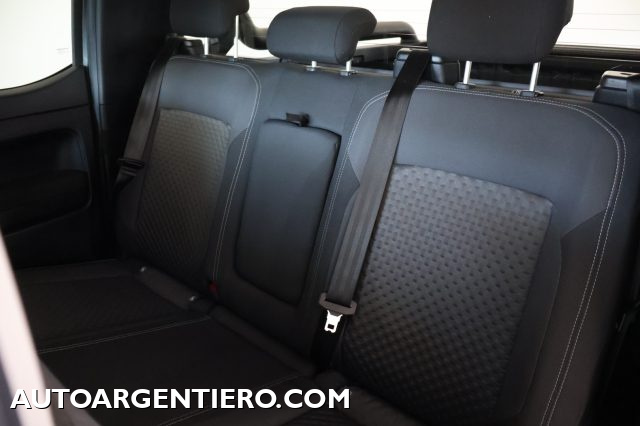 VOLKSWAGEN Amarok usata, con Fari LED