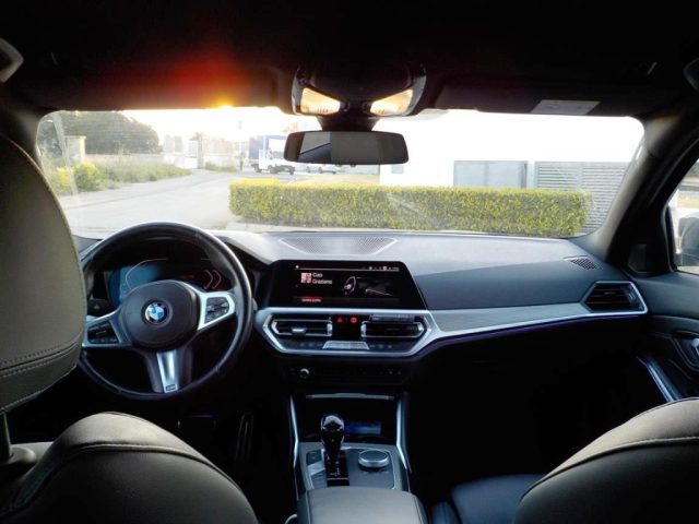 BMW 318 usata, con Telecamera per parcheggio assistito