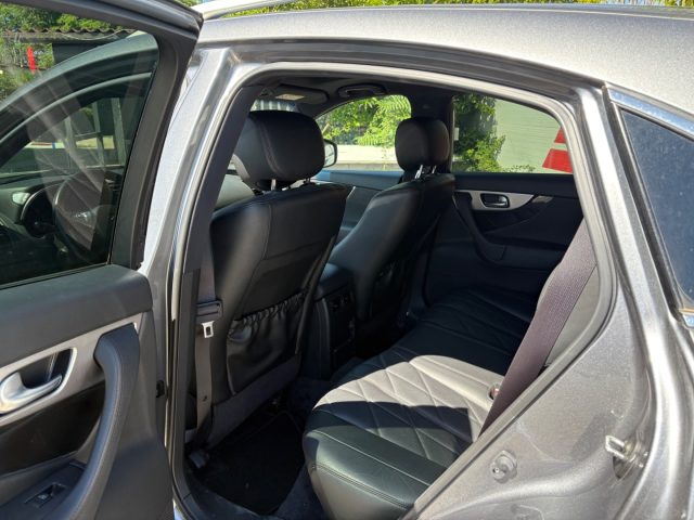 INFINITI QX70 usata, con Chiusura centralizzata