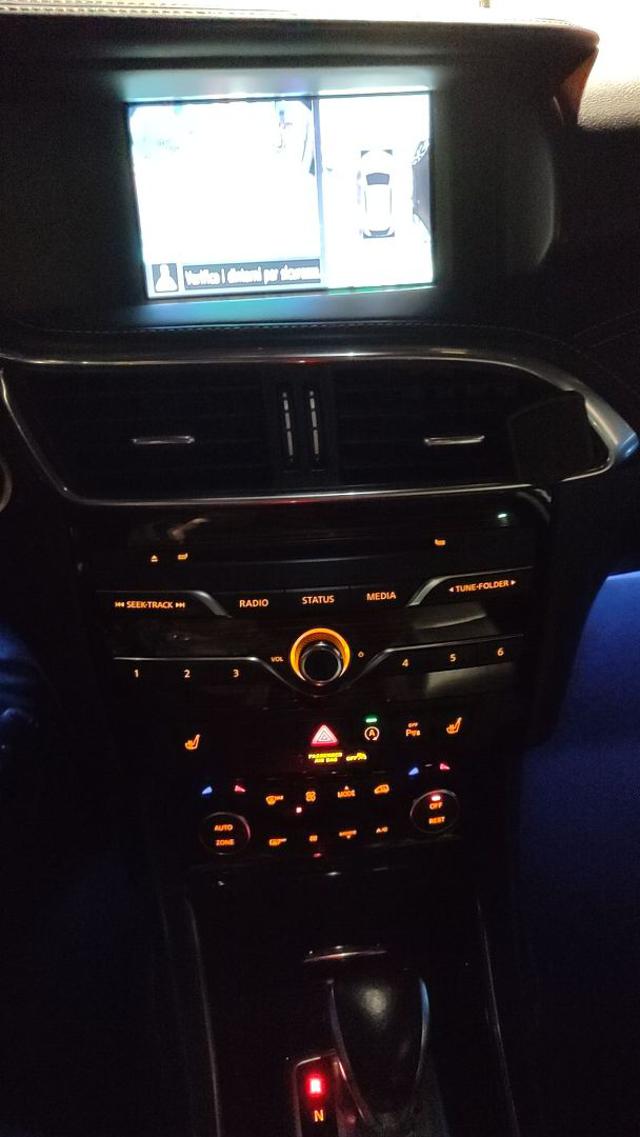 INFINITI Q30 usata, con Cerchi in lega