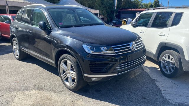 VOLKSWAGEN Touareg usata, con Airbag