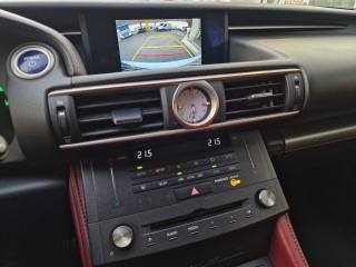 LEXUS RC 300h usata, con Cruise Control