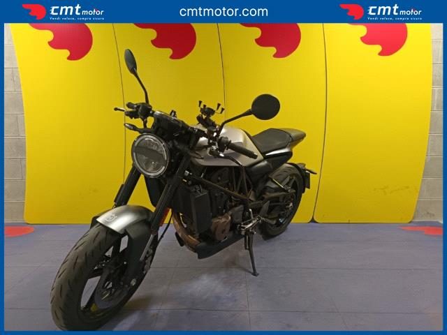 HUSQVARNA Vitpilen 701 usata 1