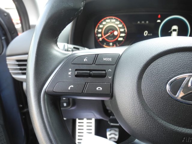 HYUNDAI Bayon usata, con Schermo multifunzione interamente digitale