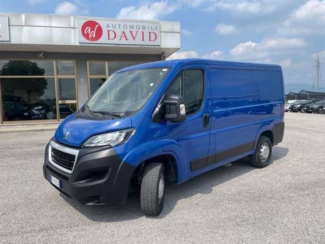 PEUGEOT Boxer usata, con Airbag