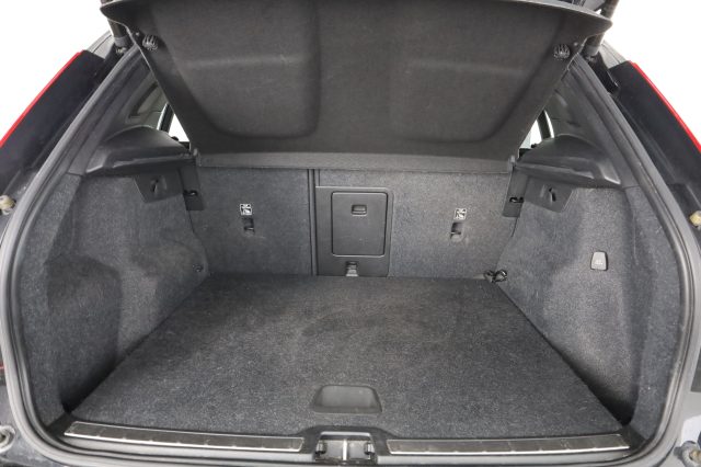 VOLVO XC40 usata 5