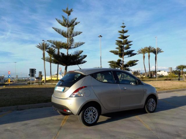 LANCIA Ypsilon usata 24