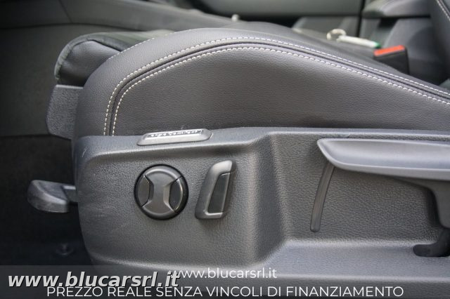 VOLKSWAGEN Passat usata 19