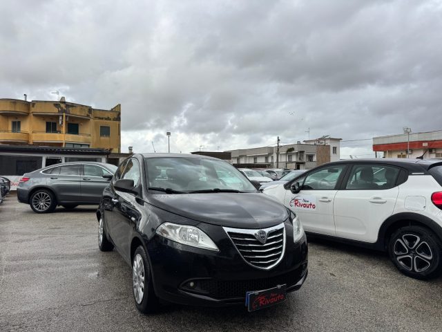 LANCIA Ypsilon usata, con Airbag