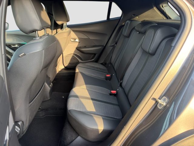 PEUGEOT 2008 usata 10
