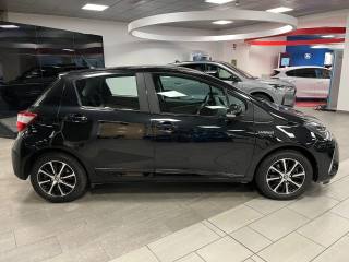 TOYOTA Yaris usata, con Volante in pelle