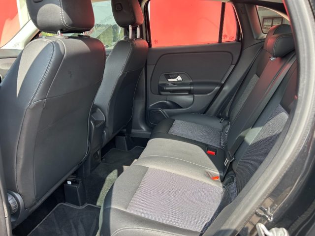 MERCEDES-BENZ GLA 200 usata, con Boardcomputer